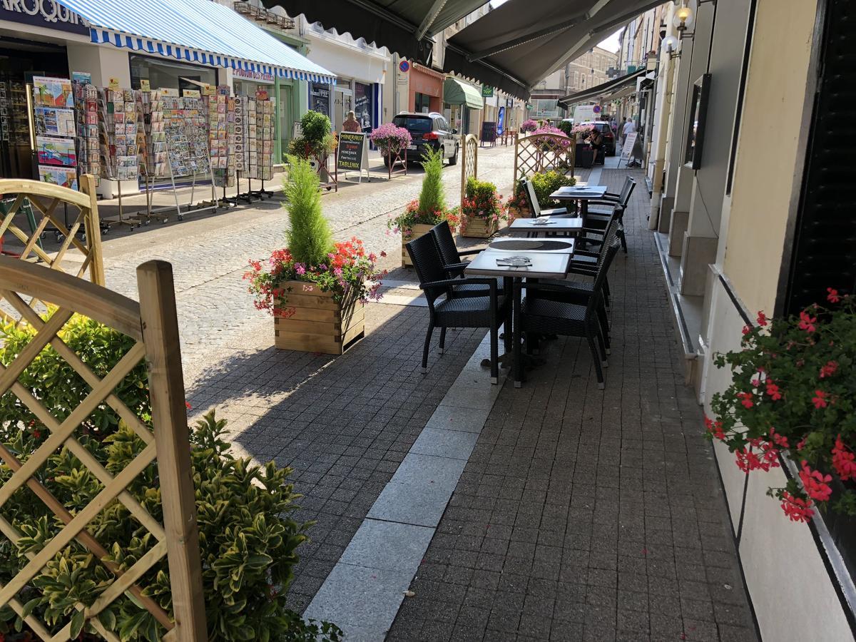 Hotel Restaurant Herard Bourbonne-les-Bains Exteriér fotografie